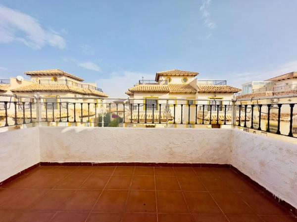 Chalet adosado en calle Galena