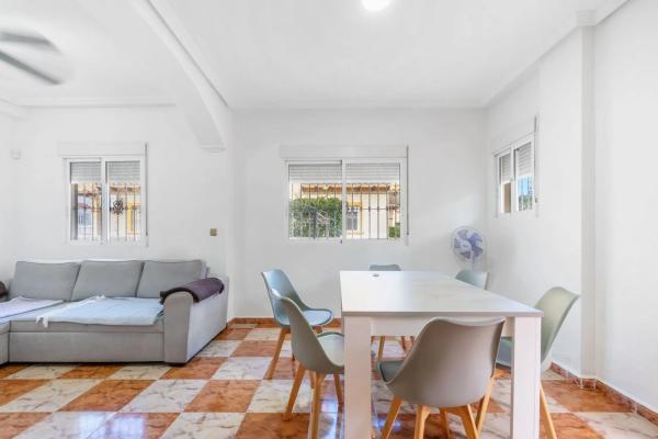 Chalet adosado en calle Galena s/n