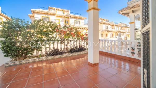 Chalet pareado en calle Galena, 3