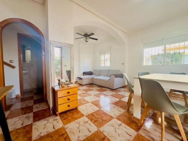 Chalet adosado en calle Galena