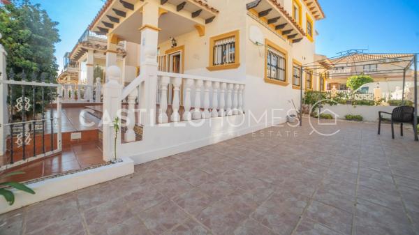 Chalet pareado en calle Galena, 3