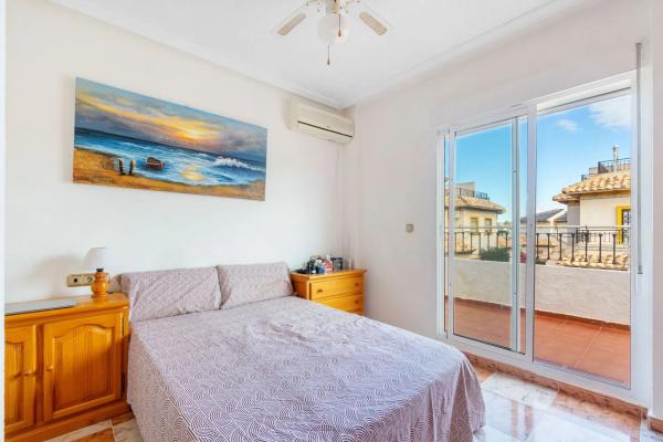 Chalet adosado en calle Galena s/n