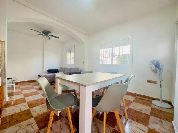 Chalet adosado en calle Galena