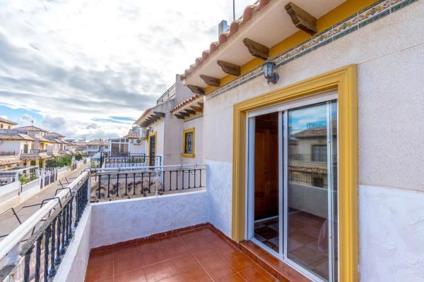 Chalet adosado en calle Galena s/n