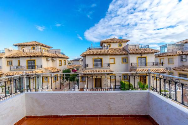 Chalet adosado en calle Galena s/n