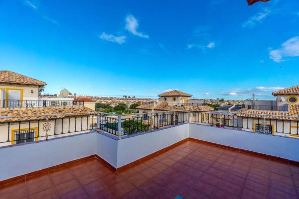 Chalet adosado en calle Galena s/n