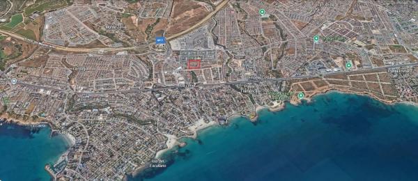 Chalet pareado en calle Lapislázuli, 6