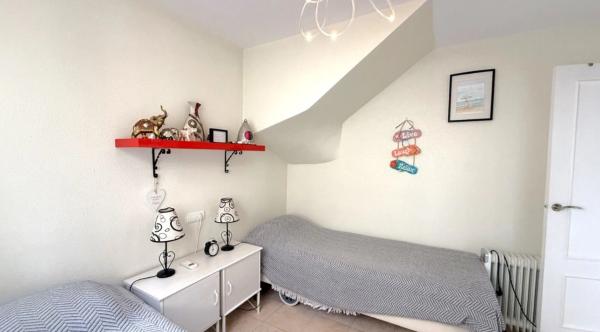 Piso en calle Ramón y Cajal