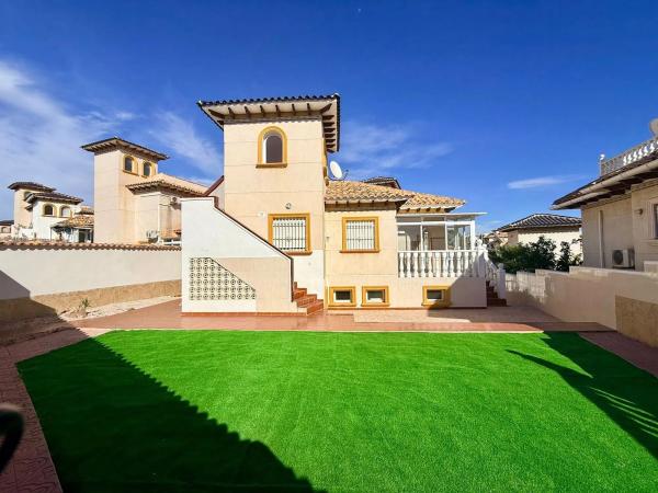 Casa independiente en calle Hita s/n