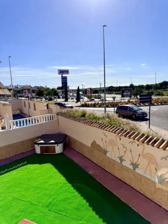 Casa independiente en calle Hita s/n