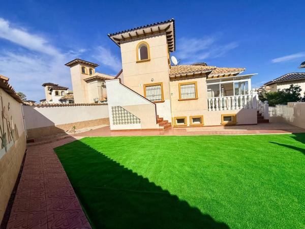 Casa independiente en calle Hita s/n