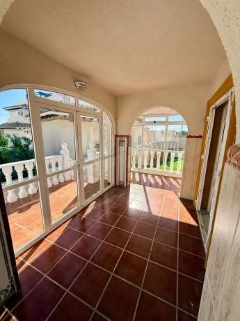 Casa independiente en calle Hita s/n