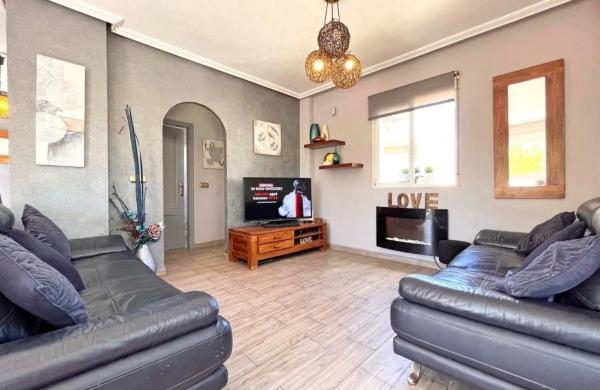 Casa independiente en carretera de Villamartín