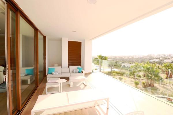 Piso en avenida de las Colinas