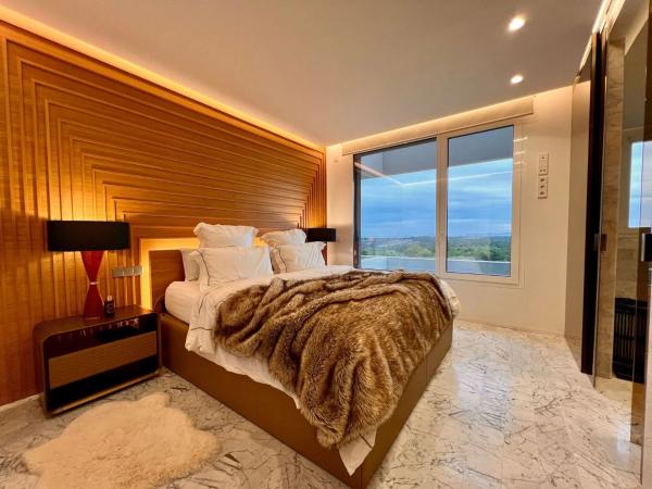 Piso en avenida de las Colinas