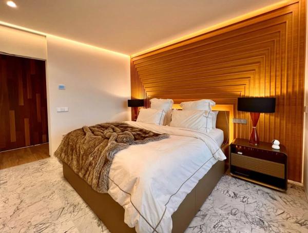 Piso en avenida de las Colinas