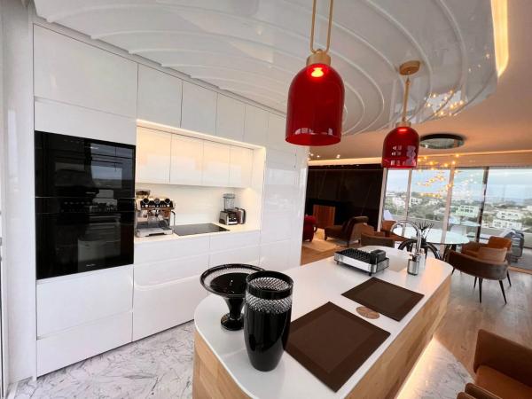 Piso en avenida de las Colinas