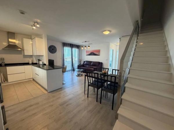 Dúplex en calle Níspero s/n