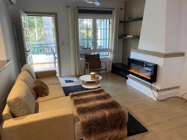 Chalet en Barrio Lomas de Cabo Roig-Los Dolses