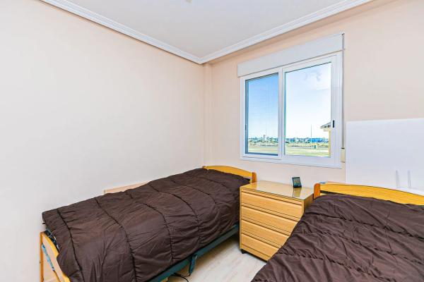 Piso en calle c turiñan, 25