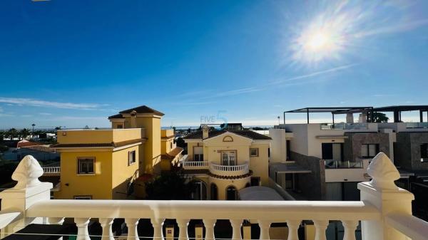 Piso en Barrio Lomas de Cabo Roig-Los Dolses