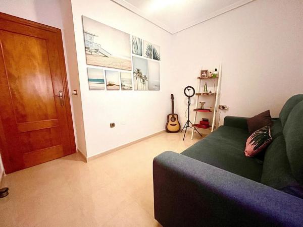 Piso en calle Castillo del Rio, 19