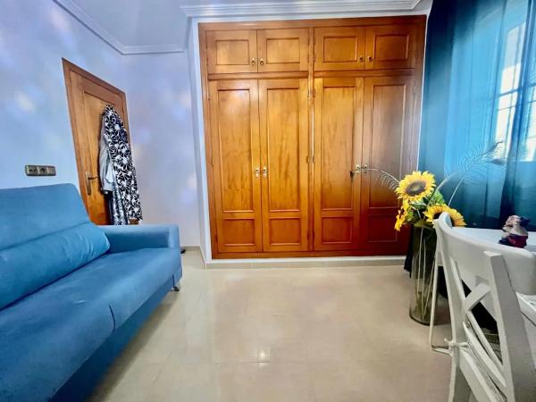 Piso en calle Castillo del Rio, 19