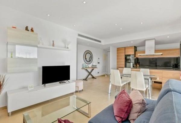 Piso en avenida de Montezenia