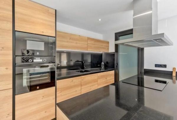 Piso en avenida de Montezenia