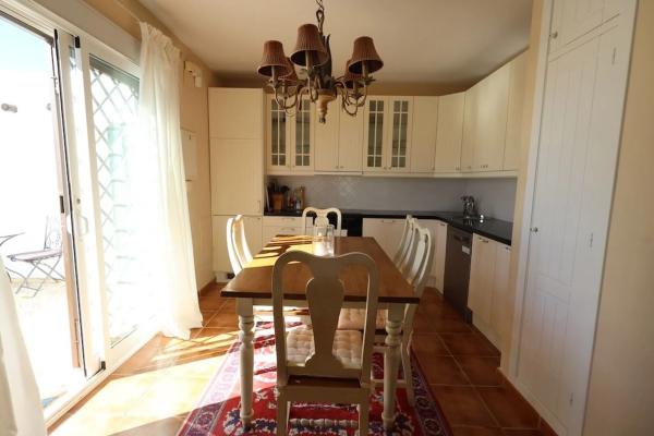 Chalet adosado en avenida Caballos