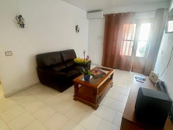 Chalet adosado en calle de las Golondrinas