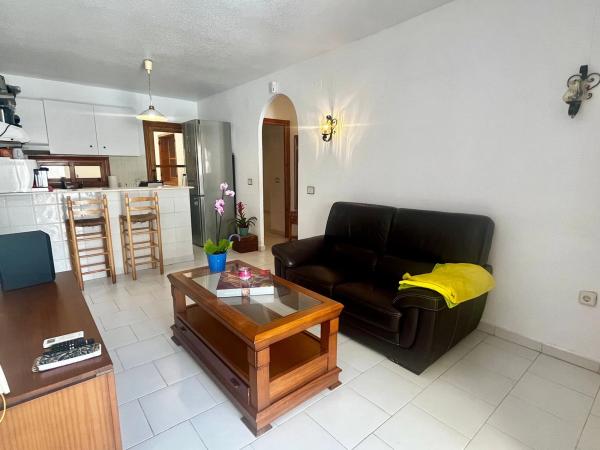 Chalet adosado en calle de las Golondrinas