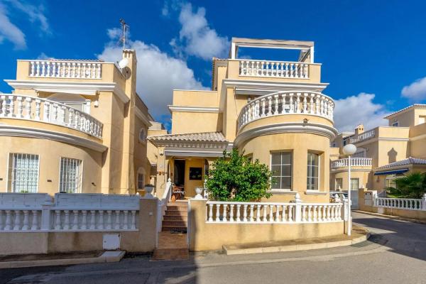 Casa independiente en calle Panticosa