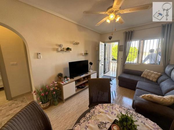 Chalet en Barrio Los Almendros-La Florida