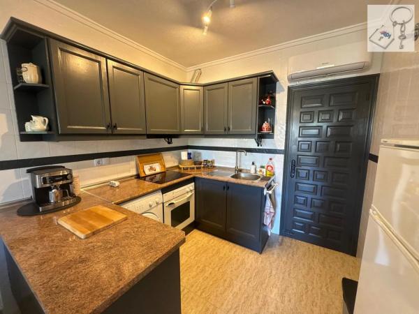 Chalet en Barrio Los Almendros-La Florida