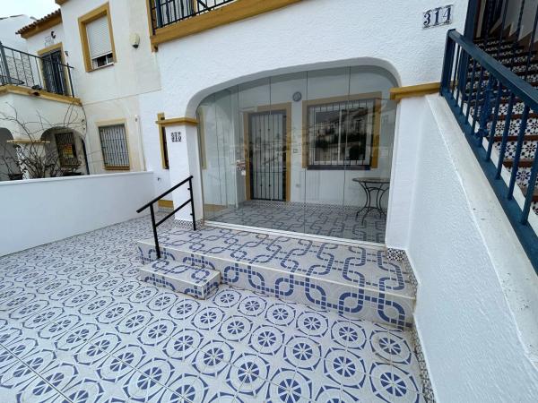 Dúplex en calle Antares, 315