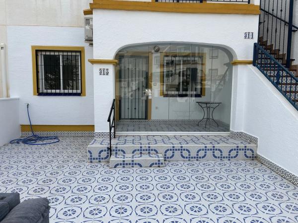 Dúplex en calle Antares, 315