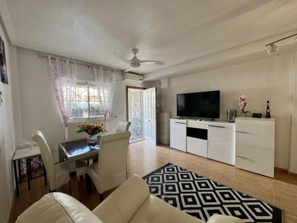 Chalet adosado en calle del Jabalí