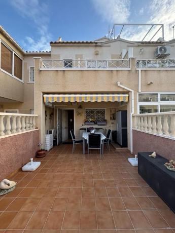 Chalet adosado en calle del Jabalí