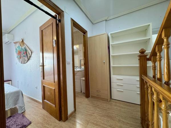 Chalet adosado en calle del Jabalí