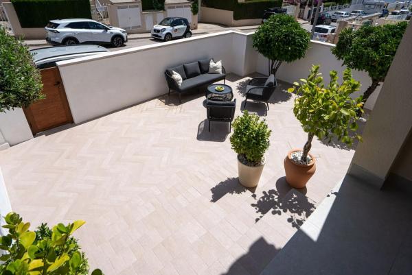 Chalet pareado en calle Tiberiades, 28