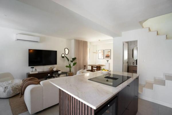 Chalet pareado en calle Tiberiades, 28