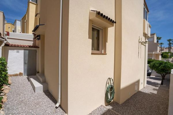 Chalet pareado en calle Tiberiades, 28