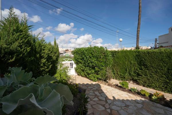 Chalet adosado en calle del Jabalí