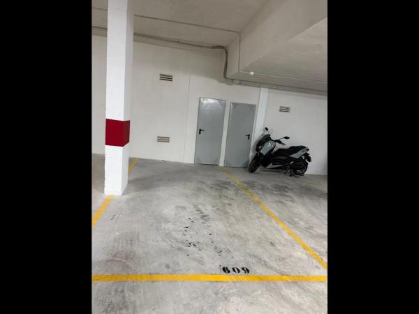 Piso en calle Lagos de Covadonga