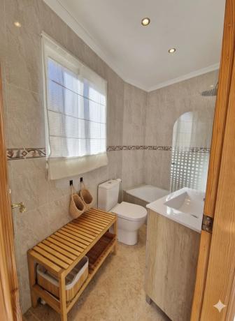 Chalet adosado en calle Pavo Real, 1