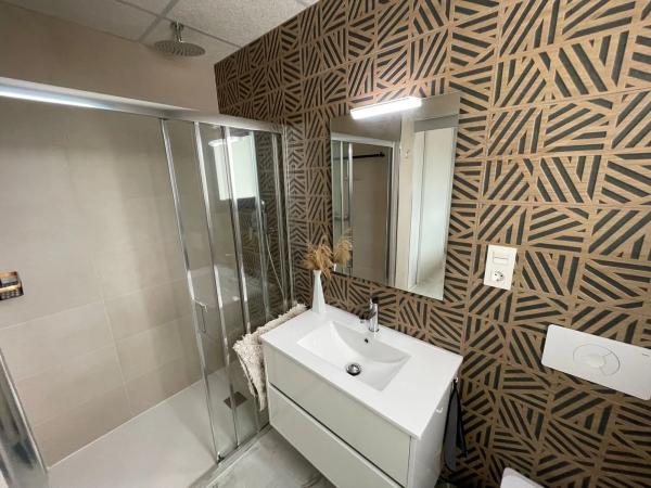 Piso en calle Lagos de Covadonga