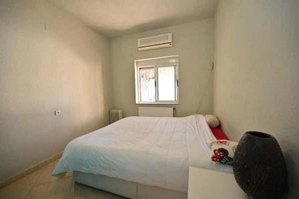 Chalet adosado en Radhus med villakänsla och privat pool och takterrass s/n