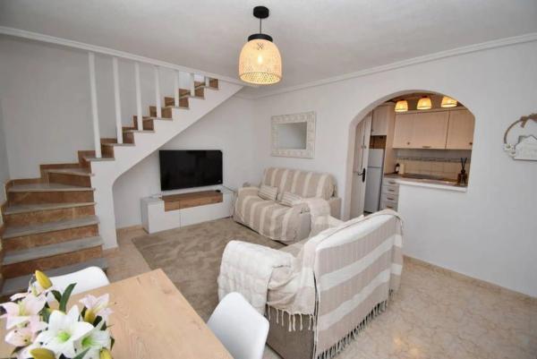 Chalet en Barrio Los Balcones y los Altos