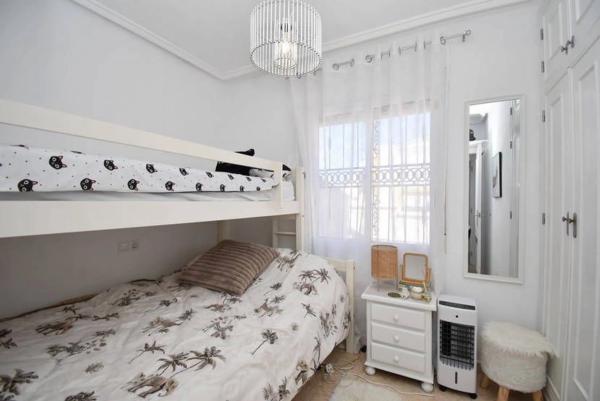 Chalet en Barrio Los Balcones y los Altos